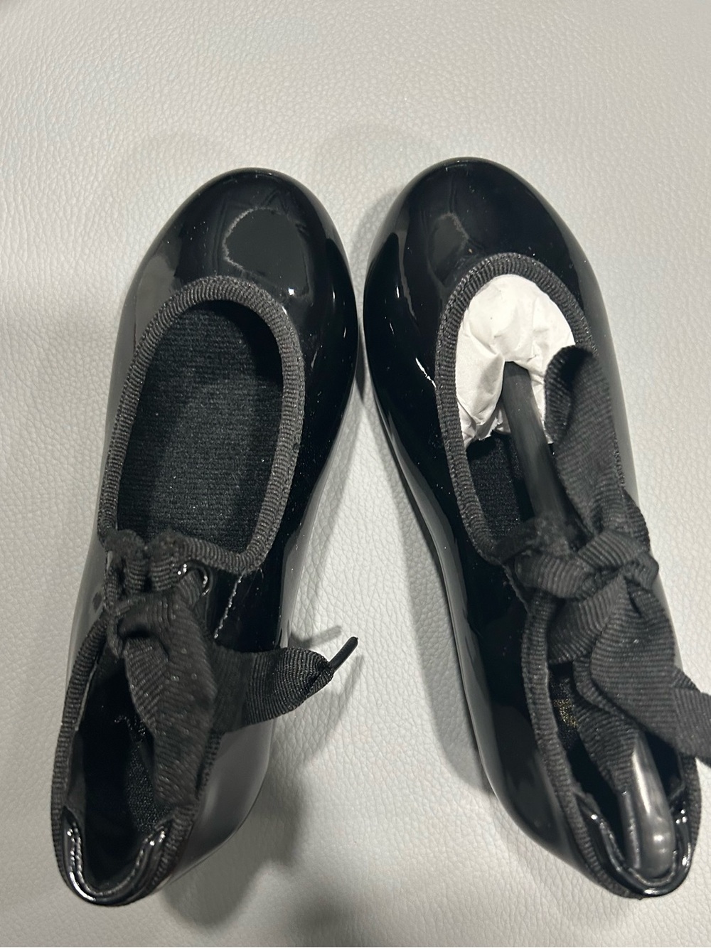Danshuz tap dance shoes 8.5 toddler size